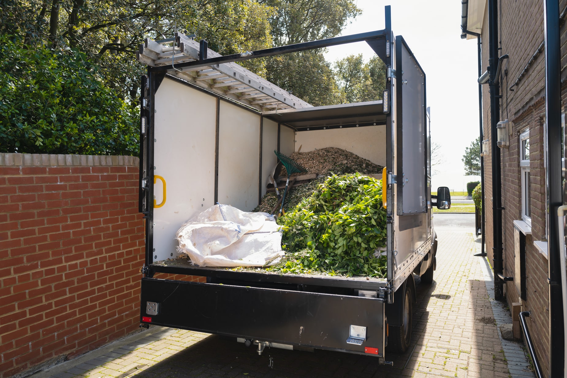 Garden clearance Croydon