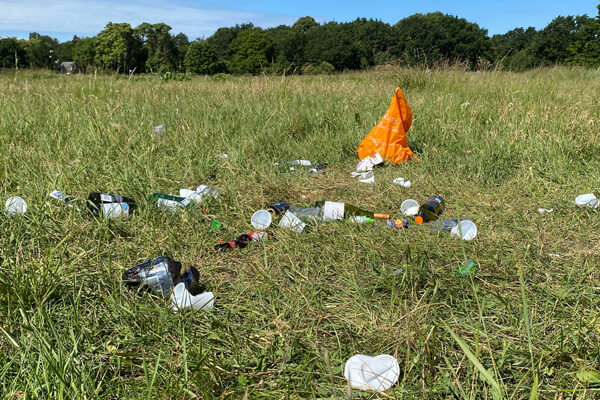 Litter Picking - GCS Facilities Management in Surrey